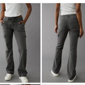 Women’s American Eagle Bootcut Cargo Size 00